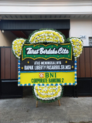Papan Bunga Duka di Leihitu